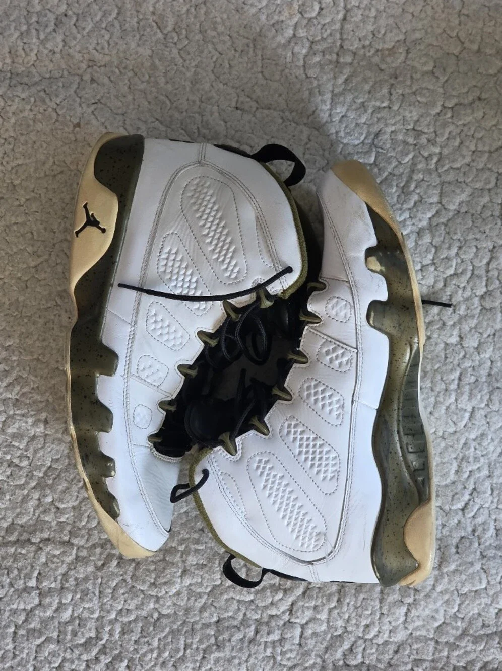 Nike Air Jordan 9 Retro Statue White Militia Green Size 10.5 Sneakers 302370-109